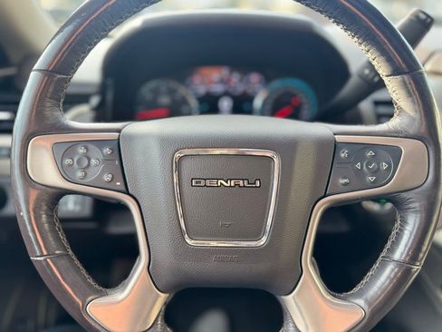 Used 2018 GMC Yukon Denali w/ Open Road Package image 12