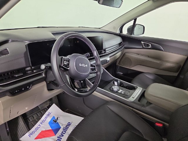 Certified 2026 Kia Carnival LXS FWD image 14