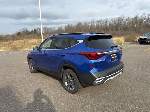 Used 2023 Kia Seltos S w/ Navigation Package image 6