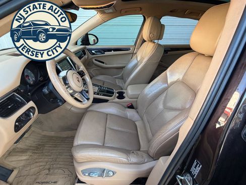Used 2015 Porsche Macan S w/ Premium Package Plus AWD/4WD image 4