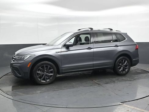 Used 2022 Volkswagen Tiguan SE AWD/4WD image 8