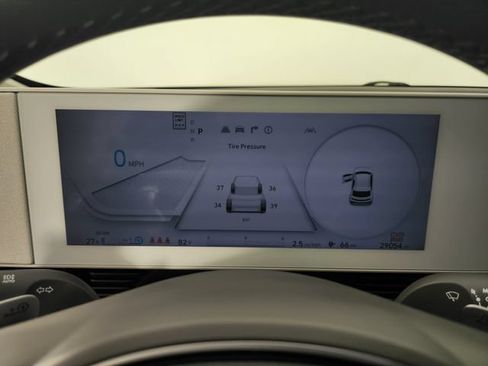 Certified 2024 Hyundai Ioniq 5 SE AWD/4WD image 22