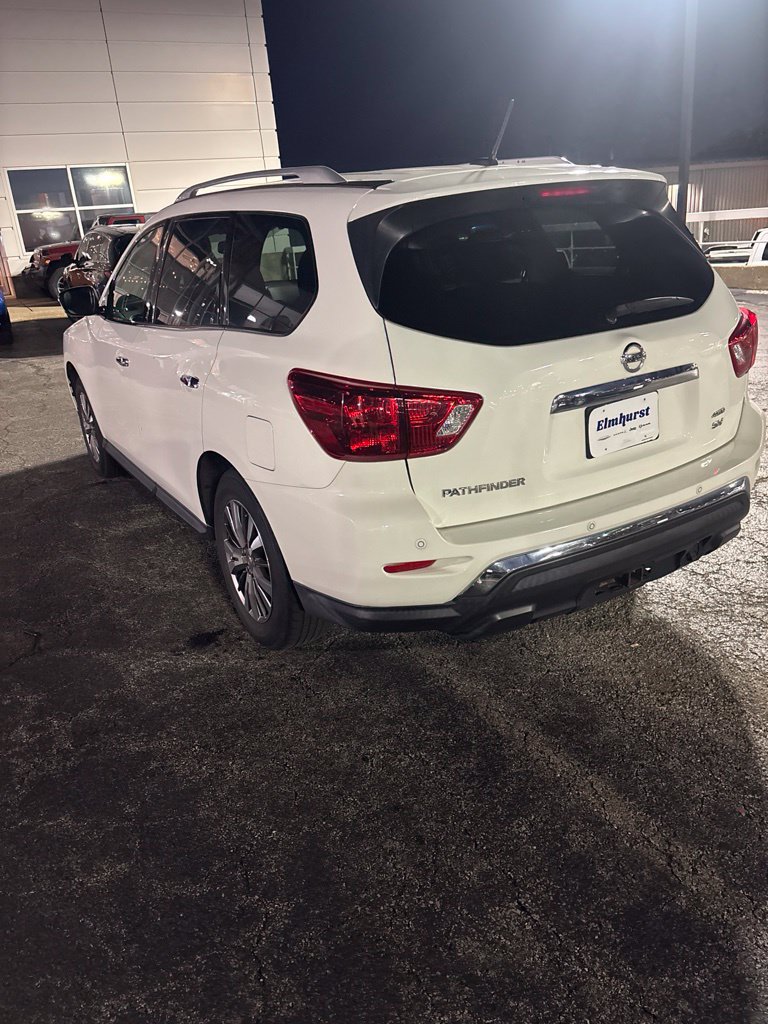 Used 2018 Nissan Pathfinder SV w/ SV Tech Package AWD/4WD image 17