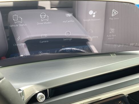 New 2026 Cadillac Vistiq Luxury image 24