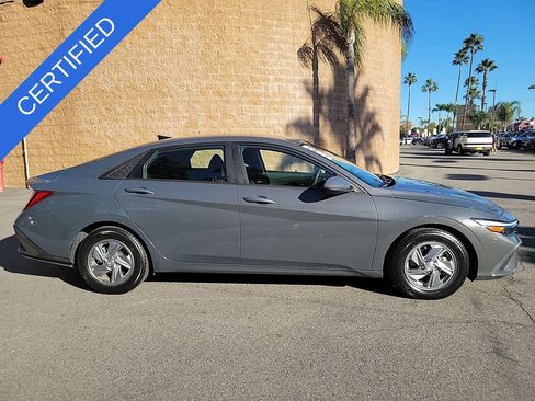 Used 2024 Hyundai Elantra SE image 6