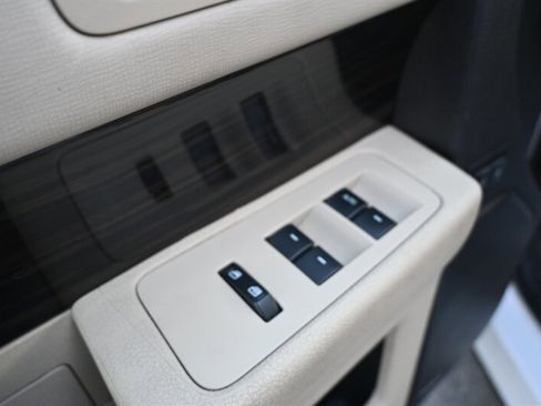 Used 2013 Ford Flex SEL image 19