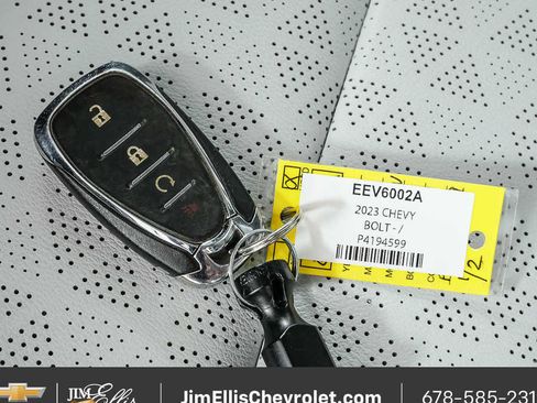 Used 2023 Chevrolet Bolt EUV Premier image 36