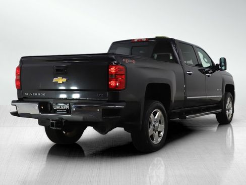 Used 2015 Chevrolet Silverado 2500 LTZ image 5