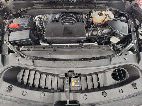 Certified 2025 GMC Yukon XL Denali image 9