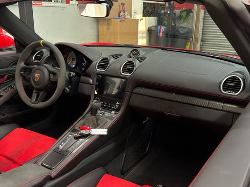 Used 2025 Porsche 718 Boxster Spyder RS RWD image 19