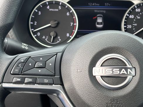 Certified 2025 Nissan Sentra SV image 19