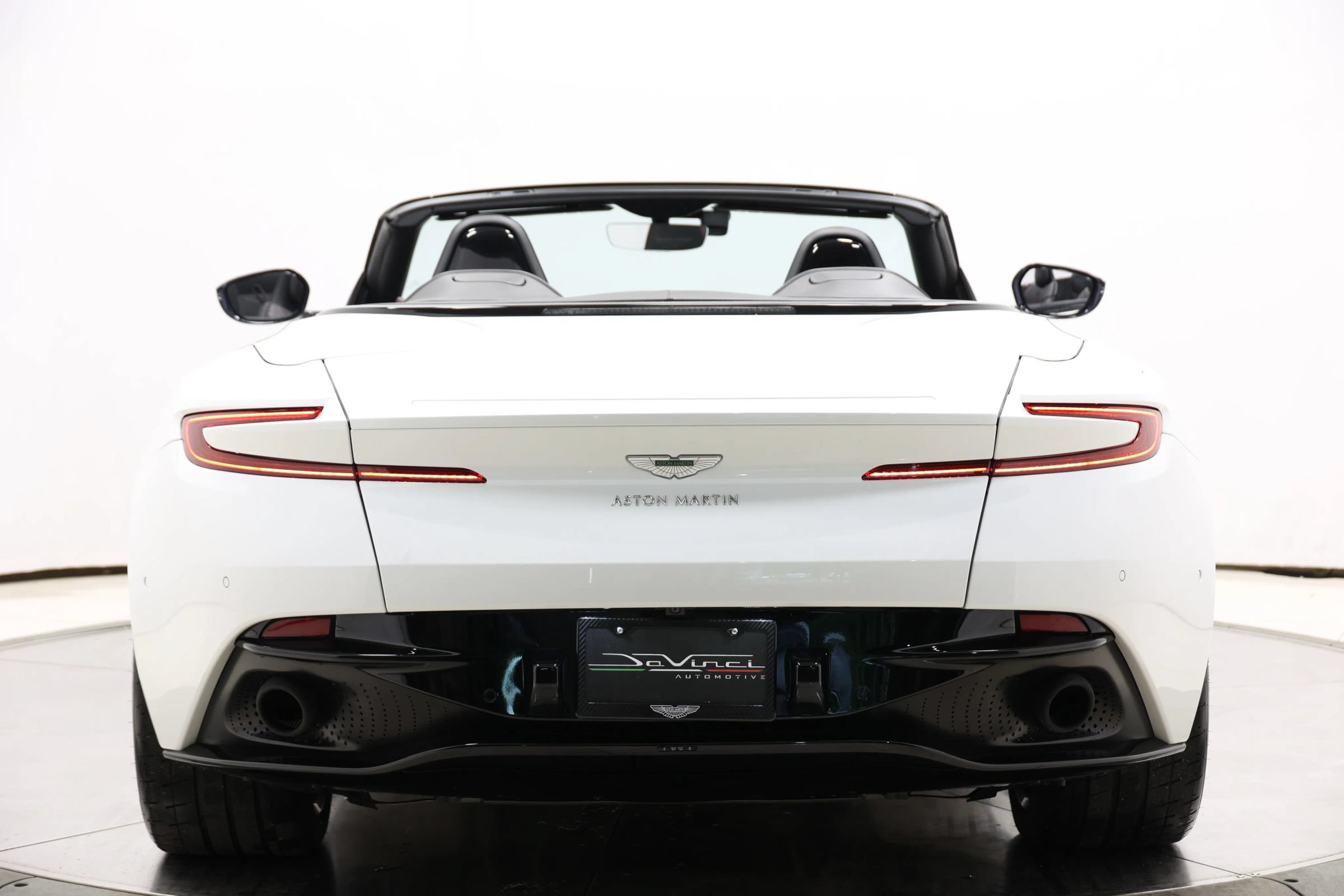 Used 2019 Aston Martin DB11 Volante RWD image 66