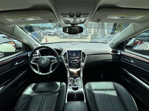 Used 2016 Cadillac SRX Luxury image 14