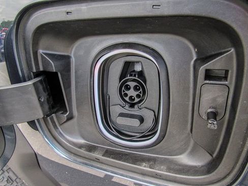 New 2026 Chevrolet Silverado EV Trail Boss w/ Premium Package image 9