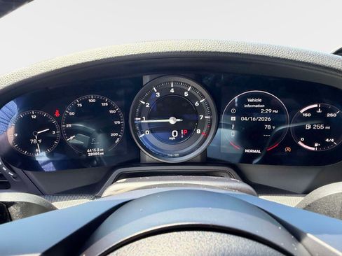 Used 2021 Porsche 911 Carrera 4 image 17