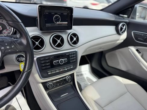 Used 2014 Mercedes-Benz CLA 250 4MATIC image 50