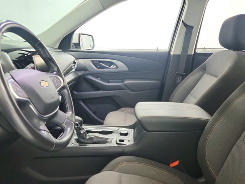Certified 2021 Chevrolet Traverse LT FWD image 17