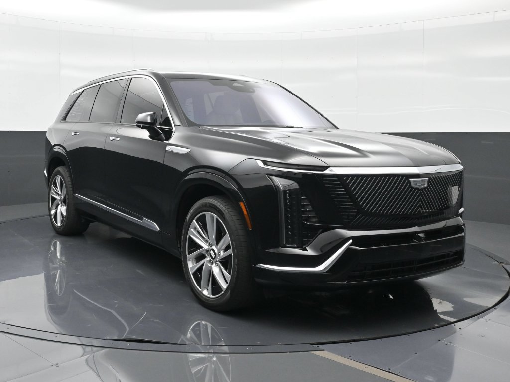 Certified 2026 Cadillac Vistiq Luxury AWD/4WD image 4