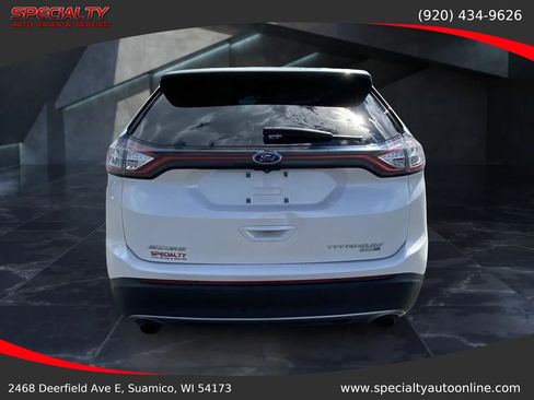 Used 2018 Ford Edge Titanium w/ Technology Package AWD/4WD image 4