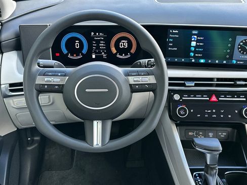 New 2026 Hyundai Tucson SEL AWD/4WD image 17