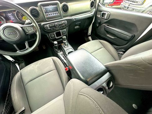 Used 2023 Jeep Wrangler Sport image 21