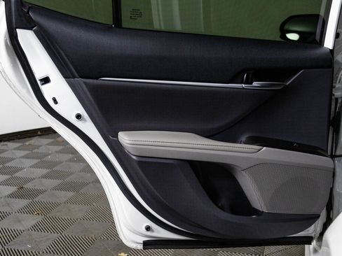 Used 2022 Toyota Camry XSE image 36