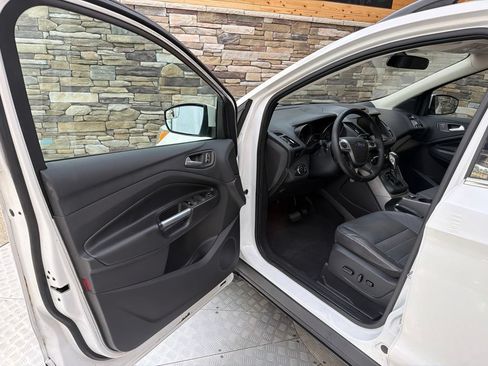 Used 2014 Ford Escape SE w/ Equipment Group 201A AWD/4WD image 27