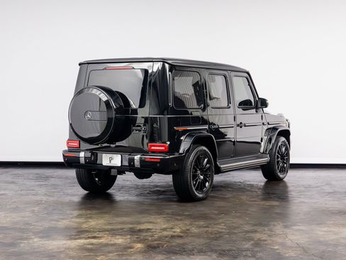 Used 2022 Mercedes-Benz G 550 w/ Exclusive Interior Package image 23