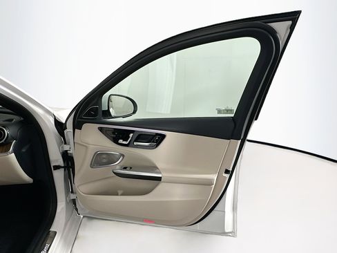 Used 2024 Mercedes-Benz C 300 Sedan image 34