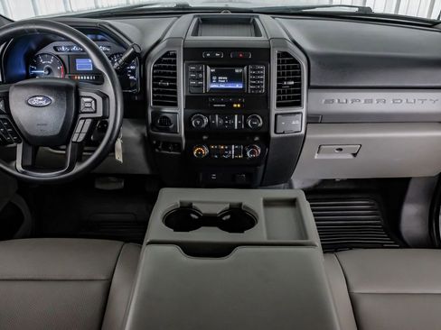Used 2019 Ford F550 4x4 SuperCab Super Duty image 13