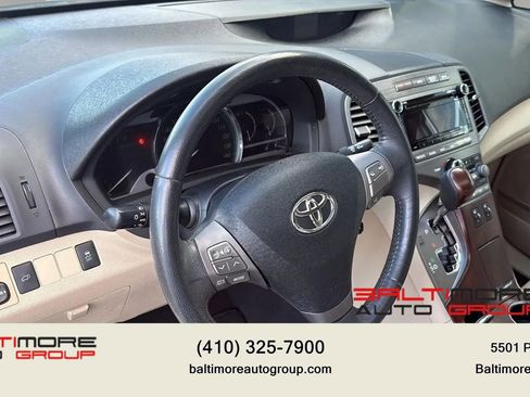 Used 2010 Toyota Venza AWD image 17