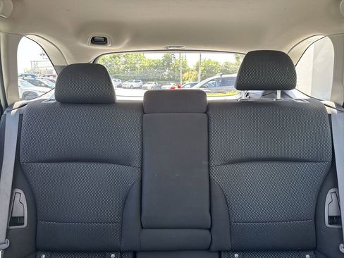 Used 2019 Subaru Outback 2.5i Premium AWD/4WD image 18