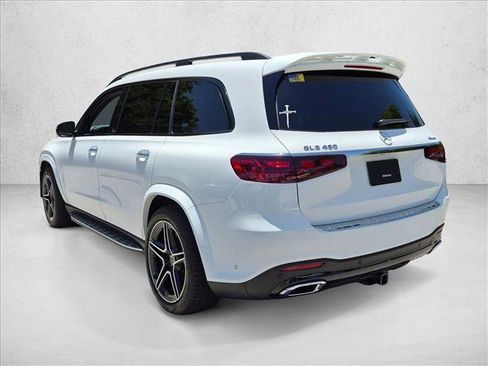 Certified 2025 Mercedes-Benz GLS 450 4MATIC image 7