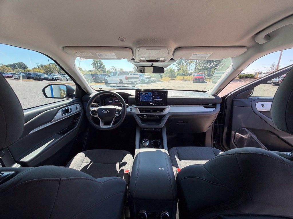 Certified 2025 Ford Explorer Active RWD image 16