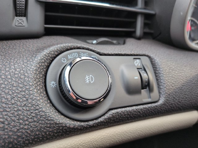 Used 2014 Chevrolet Malibu LTZ FWD image 28