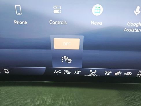 Used 2025 Buick Enclave Sport Touring image 13