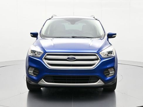 Used 2017 Ford Escape Titanium image 2