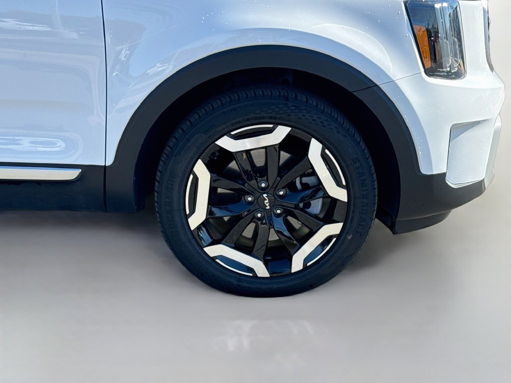 Used 2025 Kia Telluride S FWD image 42