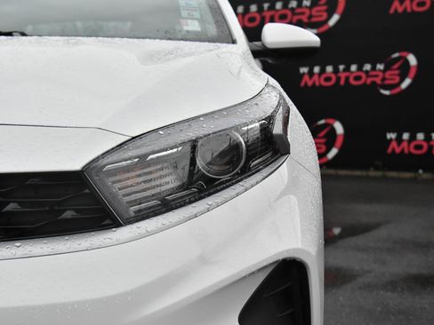 Used 2024 Kia Forte LXS image 11