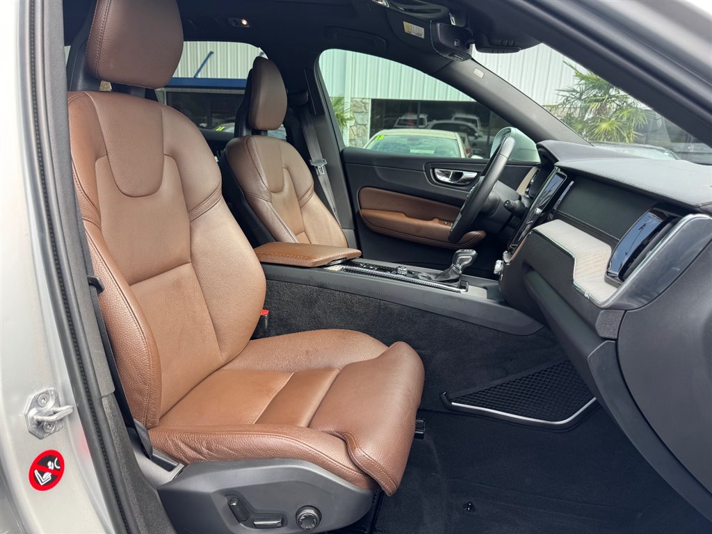 Used 2018 Volvo XC60 T6 Inscription w/ Convenience Package AWD/4WD image 19