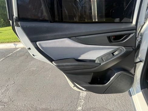 Used 2022 Subaru Crosstrek 2.0i Premium w/ Moonroof Package image 11