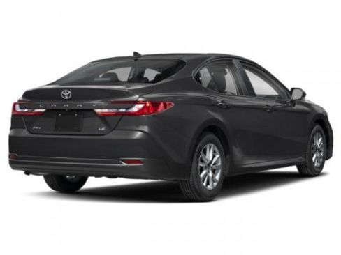 Used 2025 Toyota Camry SE FWD image 2
