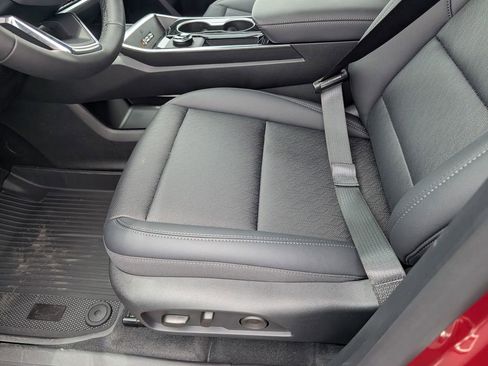 New 2026 Chevrolet Equinox LT w/ Convenience Package II FWD image 27