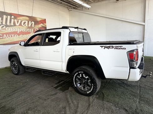 Used 2021 Toyota Tacoma TRD Off-Road image 18