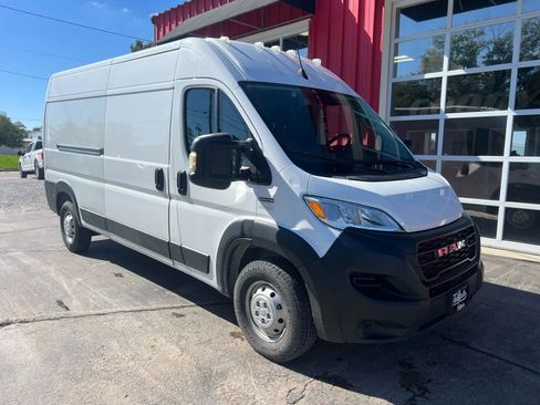 Used 2023 RAM ProMaster 2500 image 2