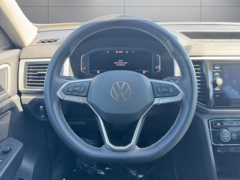 Used 2023 Volkswagen Atlas SE AWD/4WD image 13