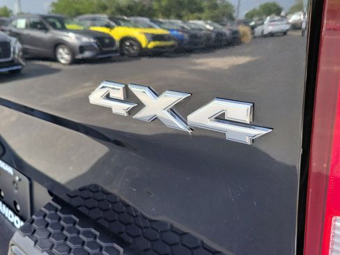 Used 2019 RAM 1500 Express image 8