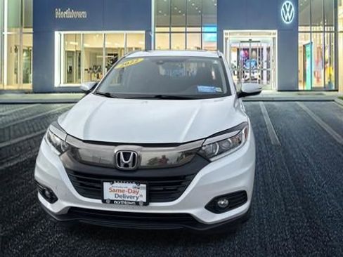 Used 2022 Honda HR-V EX image 1
