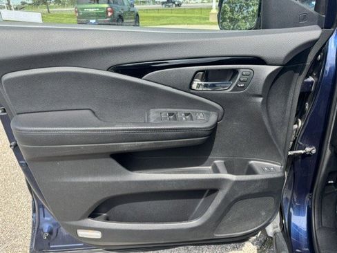 Used 2021 Honda Passport Elite image 11
