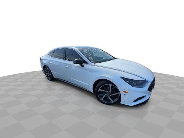 Used 2023 Hyundai Sonata SEL Plus FWD image 2